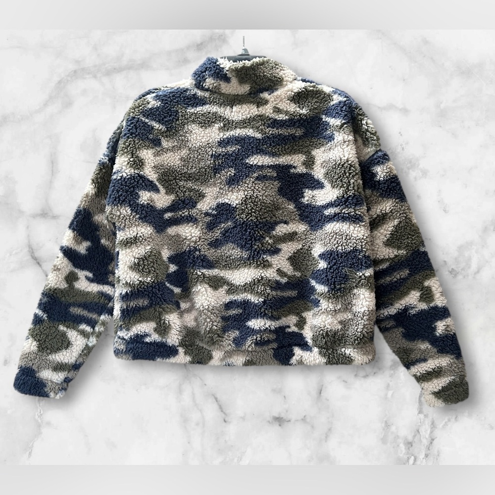 Grayson Threads Camo Fleece Sherpa Weekend 1/4 Zip Cropped Sweatshirt Size S - Picture 4 of 12